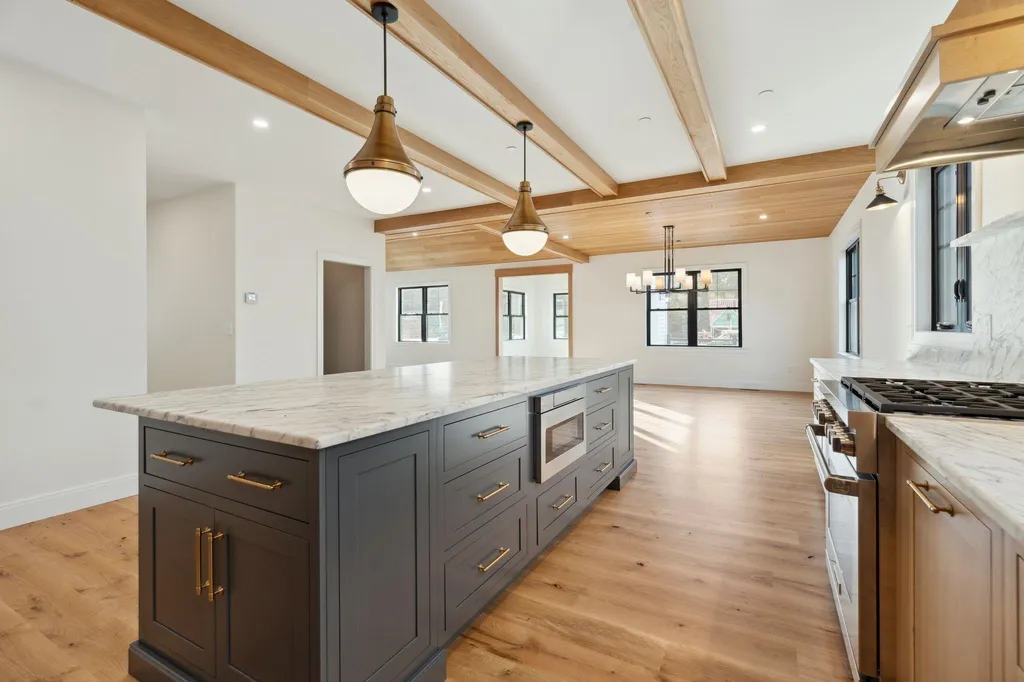 131 Sage Lane Portsmouth NH 03801