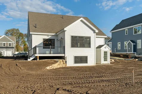 131 Sage Lane Portsmouth NH 03801
