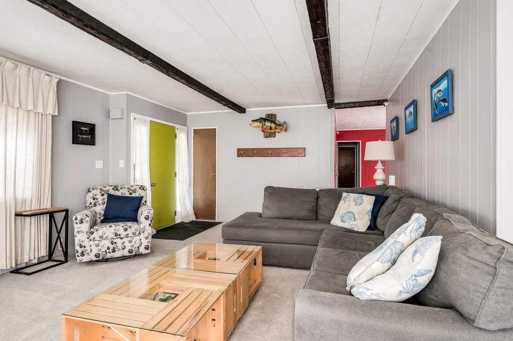 10 Kenwater Avenue Rochester NH 03867