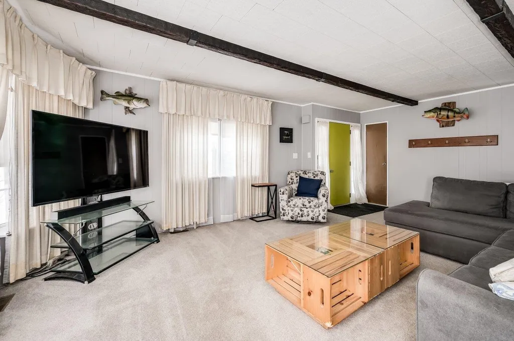 10 Kenwater Avenue Rochester NH 03867