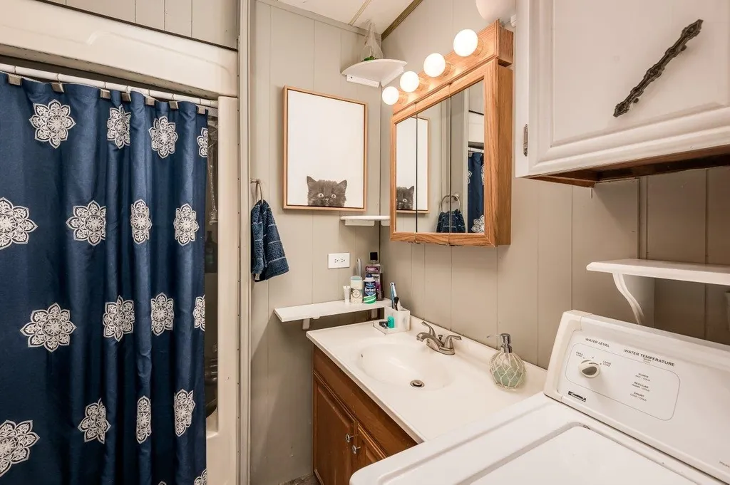 10 Kenwater Avenue Rochester NH 03867