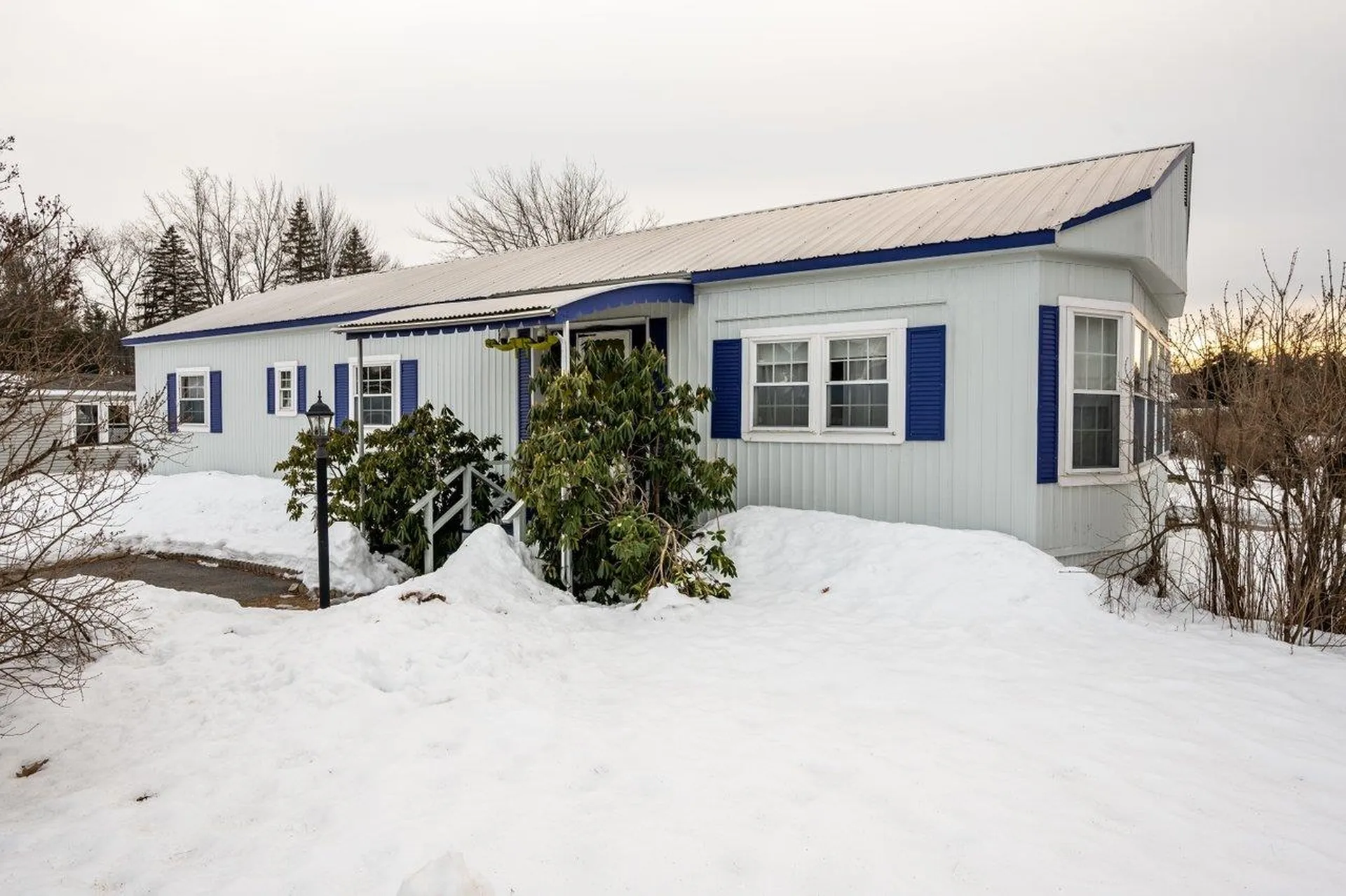 10 Kenwater Avenue Rochester NH 03867