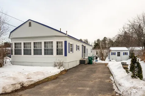 10 Kenwater Avenue Rochester NH 03867