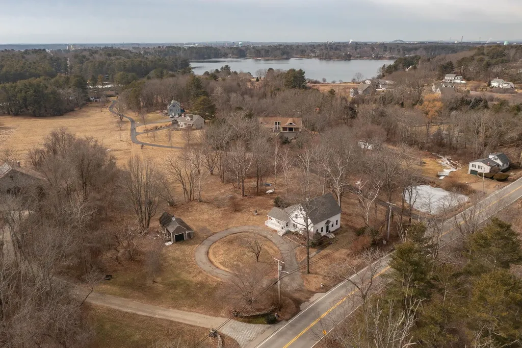 452 Haley Road Kittery ME 03905