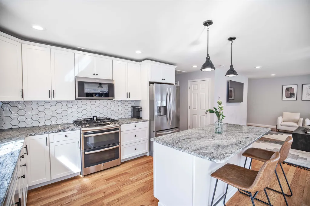 55b Park Avenue Salem NH 03079