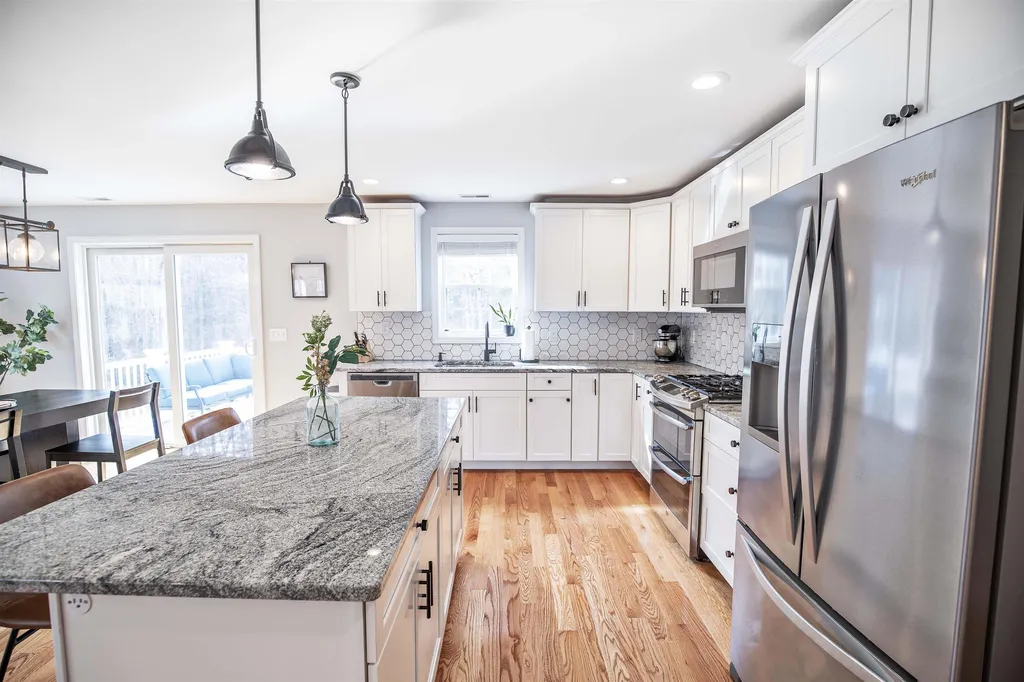 55b Park Avenue Salem NH 03079