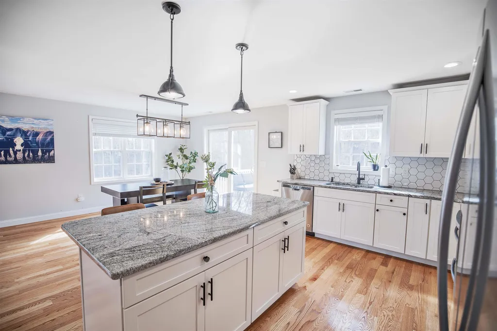 55b Park Avenue Salem NH 03079