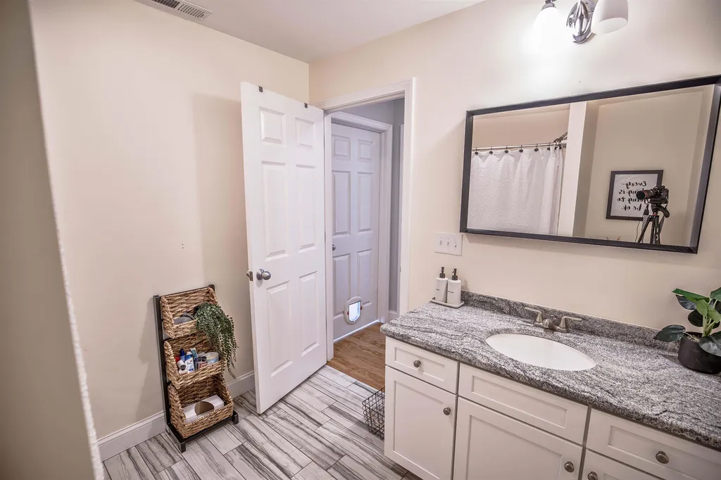 55b Park Avenue Salem NH 03079
