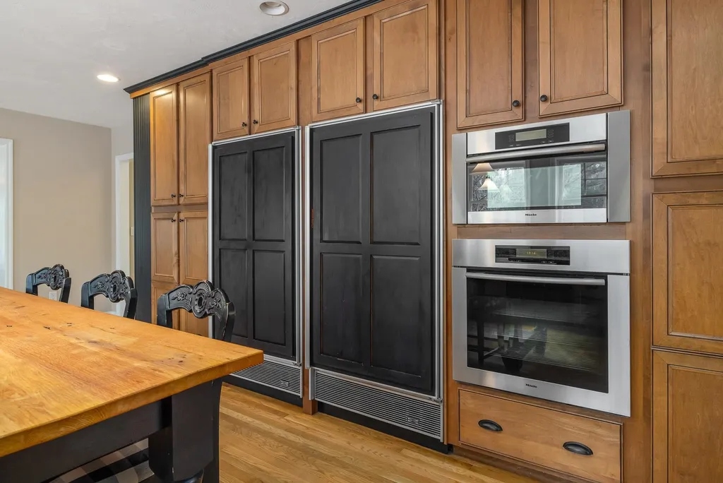 3 Hemlock Way Stratham NH 03885