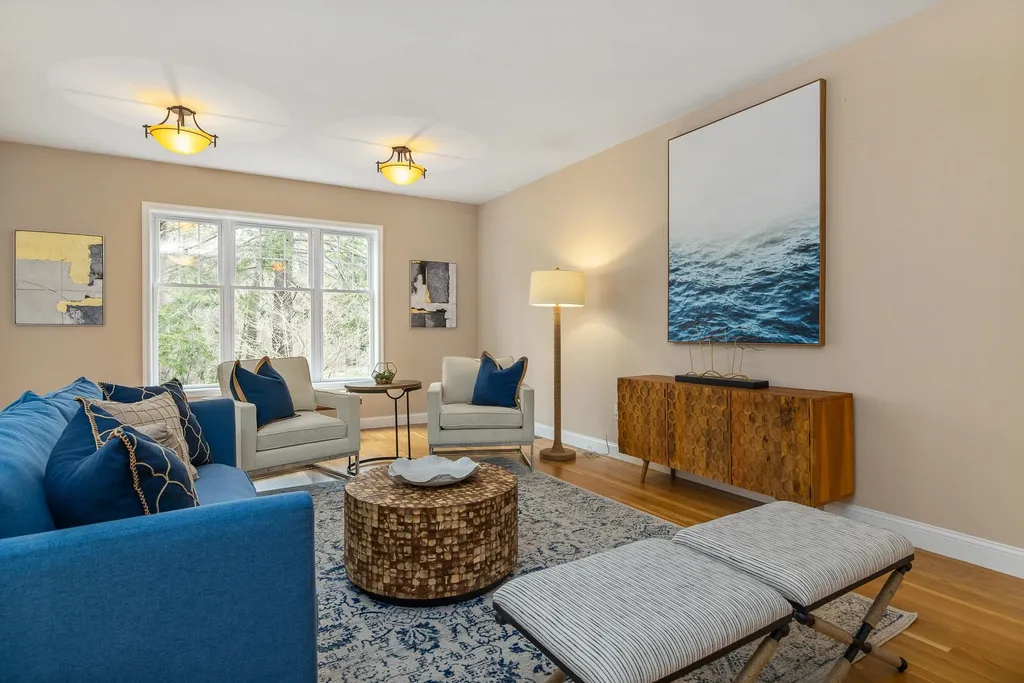 3 Hemlock Way Stratham NH 03885