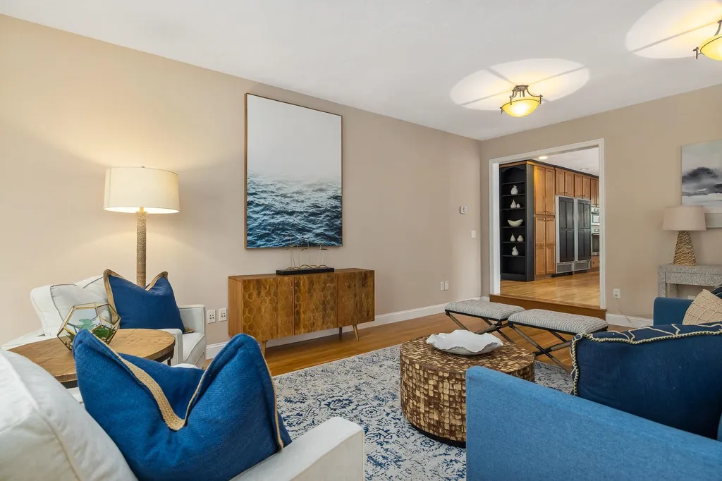 3 Hemlock Way Stratham NH 03885