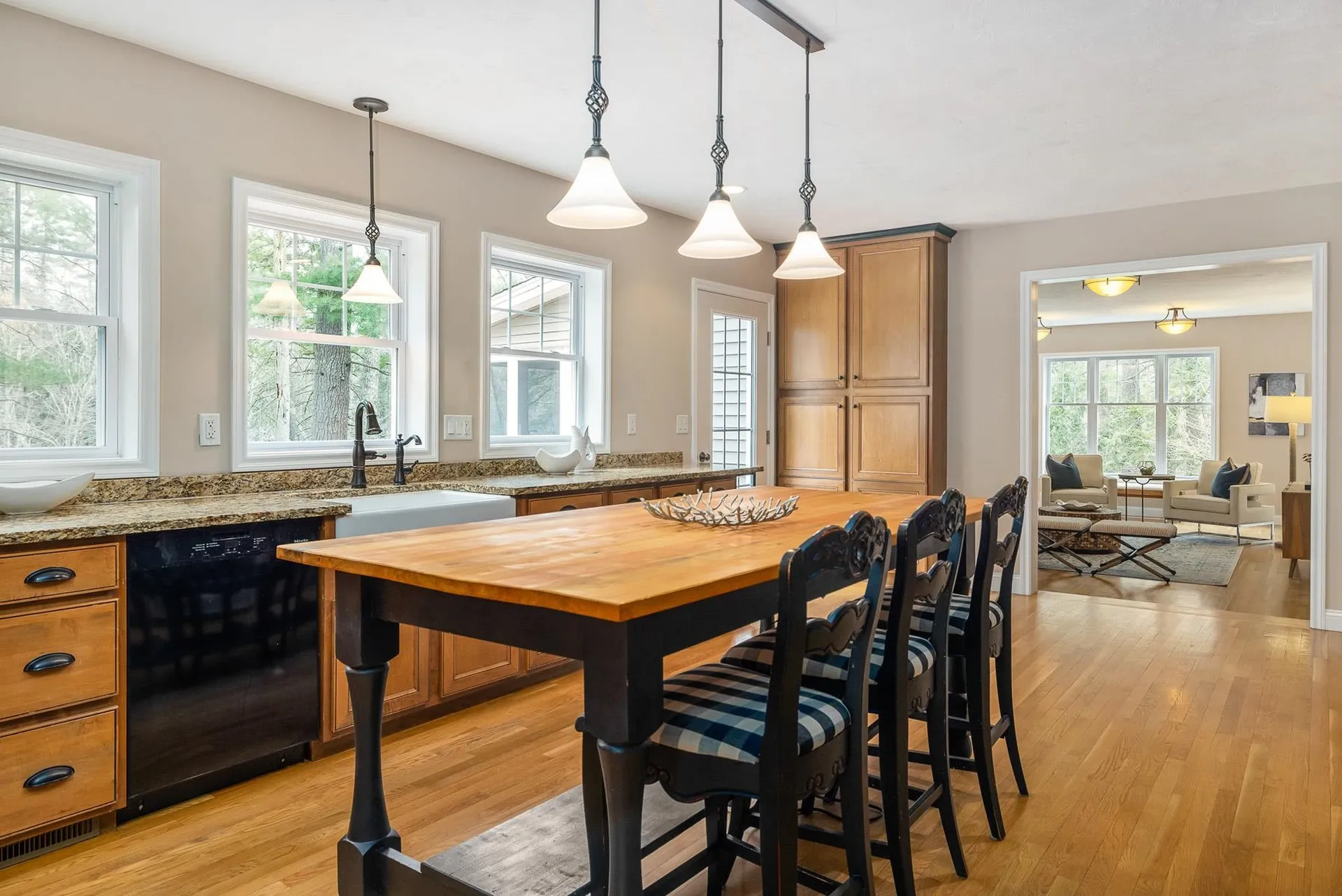 3 Hemlock Way Stratham NH 03885