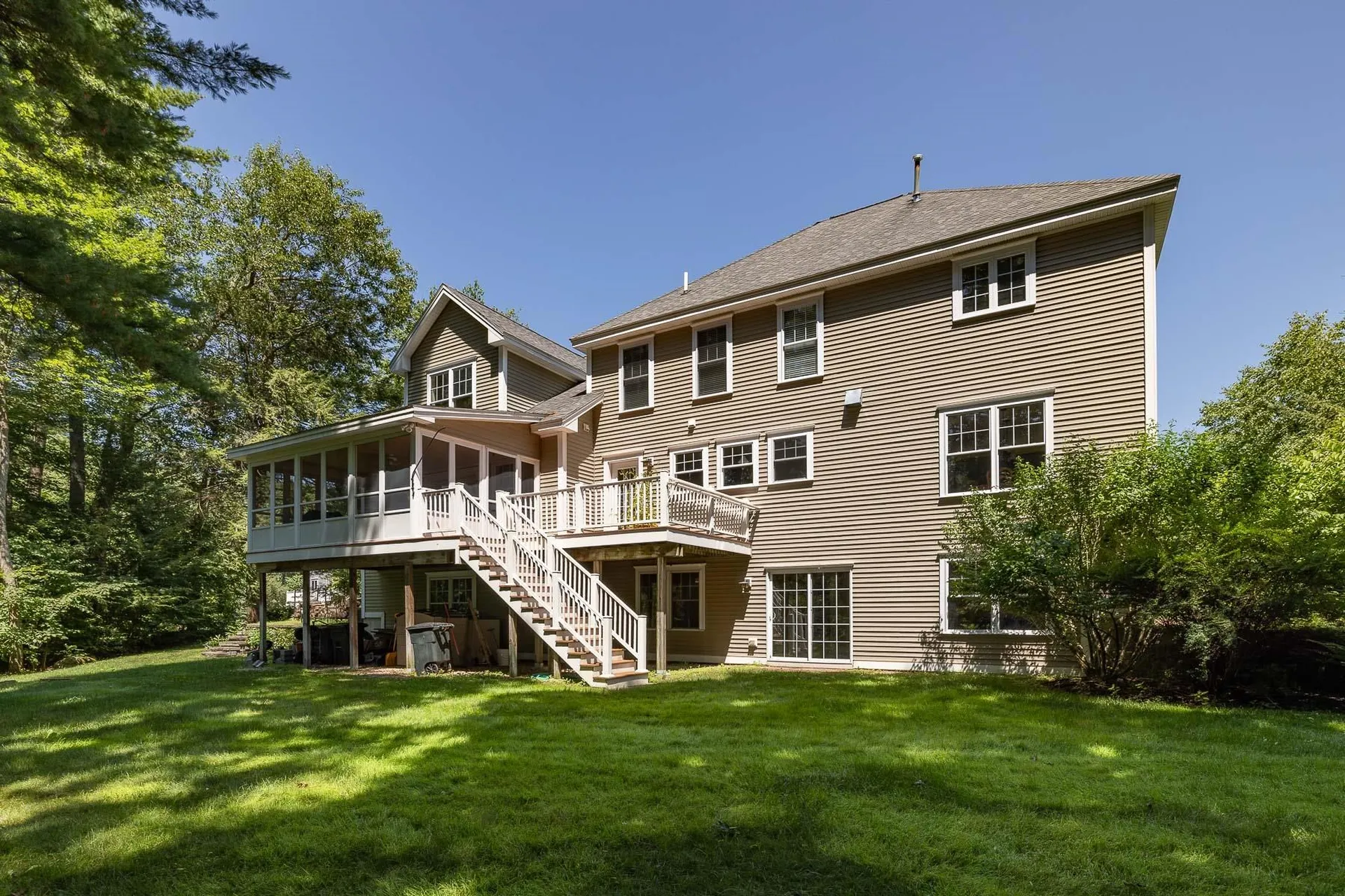 3 Hemlock Way Stratham NH 03885