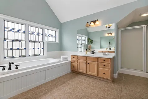 3 Hemlock Way Stratham NH 03885
