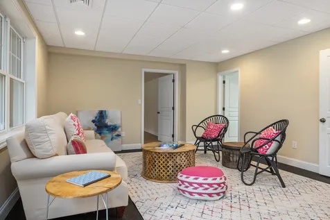 3 Hemlock Way Stratham NH 03885