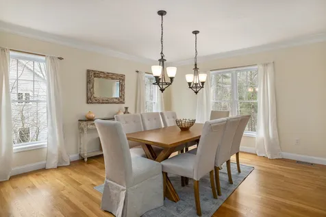 3 Hemlock Way Stratham NH 03885