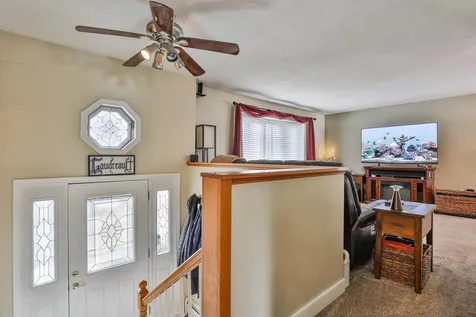 6 Huckleberry Road Raymond NH 03077