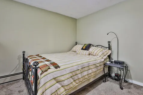 6 Huckleberry Road Raymond NH 03077