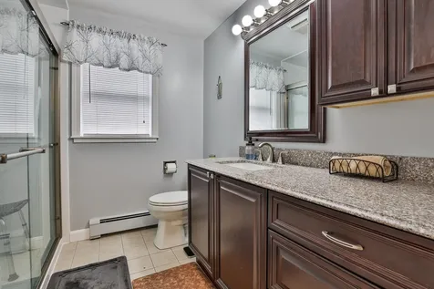6 Huckleberry Road Raymond NH 03077