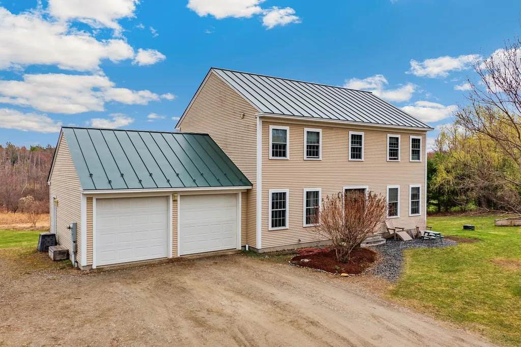 181 Snowflake Lane Thetford VT 05043