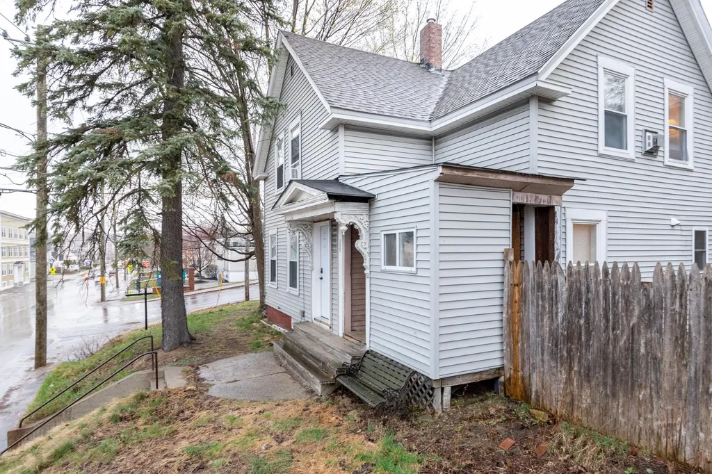 159 Union Avenue Laconia NH 03246