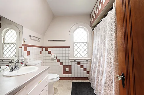 87 North Prospect Street Lyndon VT 05851