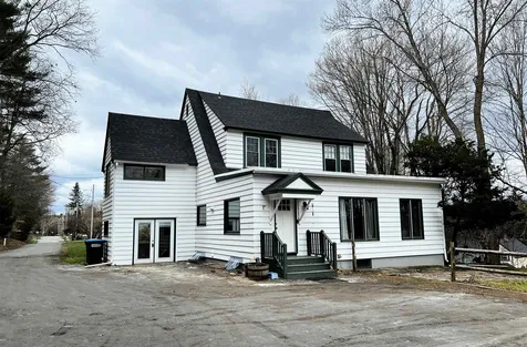 87 North Prospect Street Lyndon VT 05851