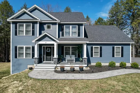 4 Dutton Circle Mont Vernon NH 03057