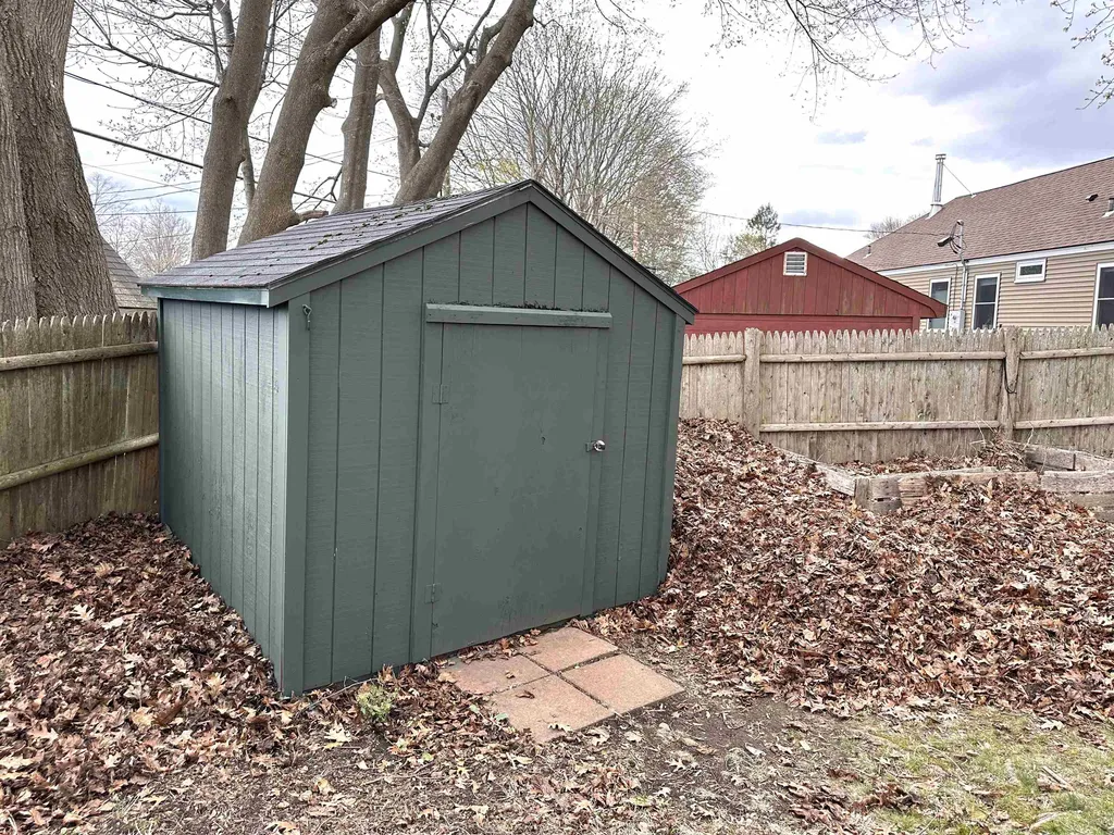 164-166 Manson Avenue Kittery ME 03904