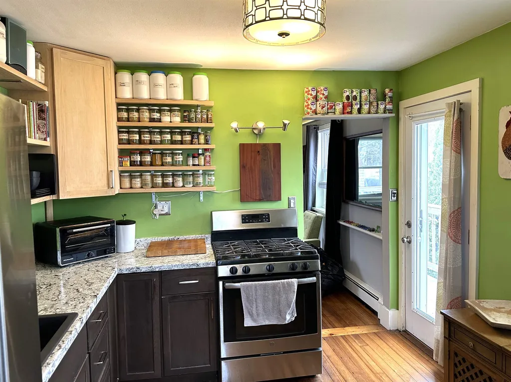 164-166 Manson Avenue Kittery ME 03904