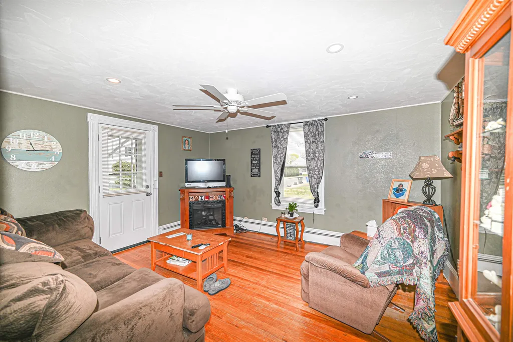 440-442 Cilley Road Manchester NH 03103
