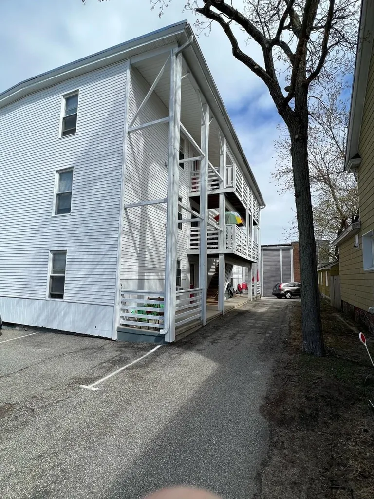 13 Laval Street Manchester NH 03102