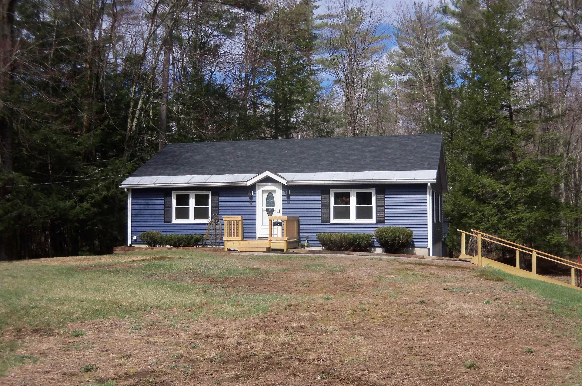 37 Highland Street Rochester NH 03868