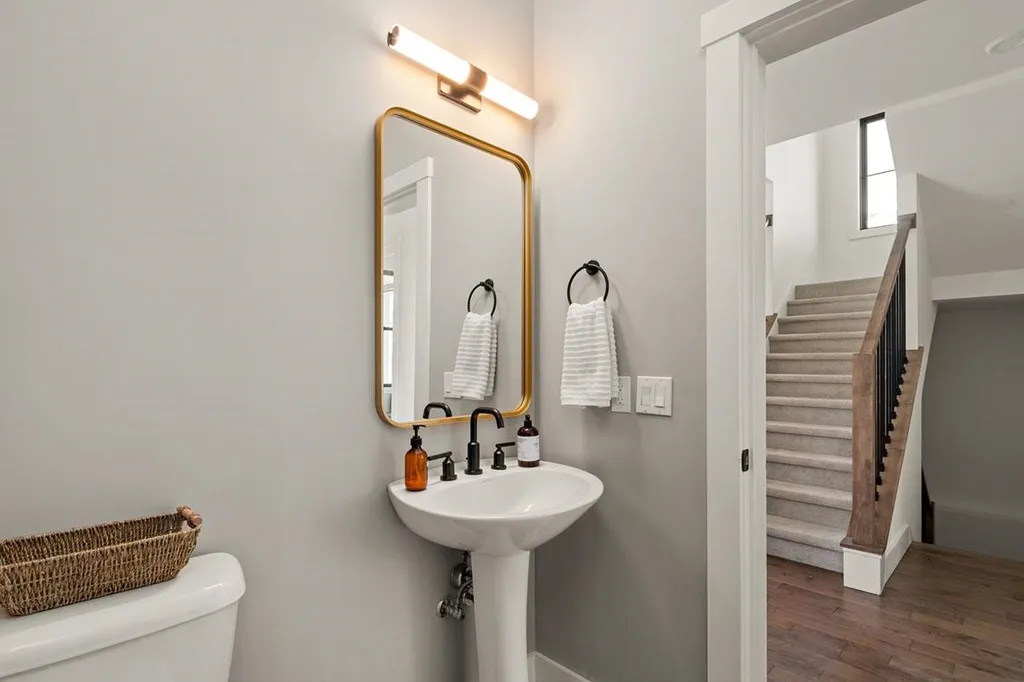 25 Caspian Lane Shelburne VT 05482