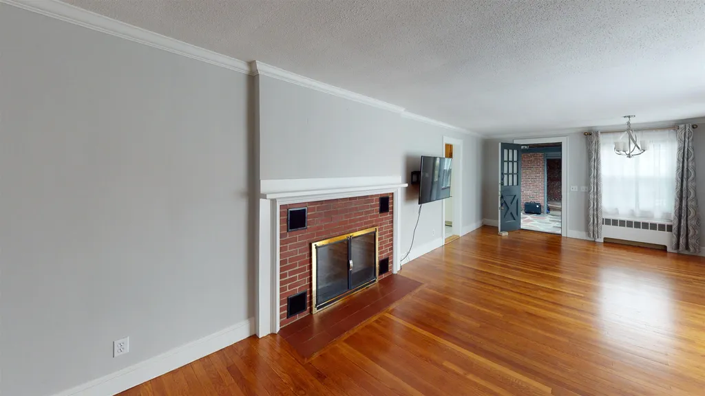 101 Bruce Road Manchester NH 03104