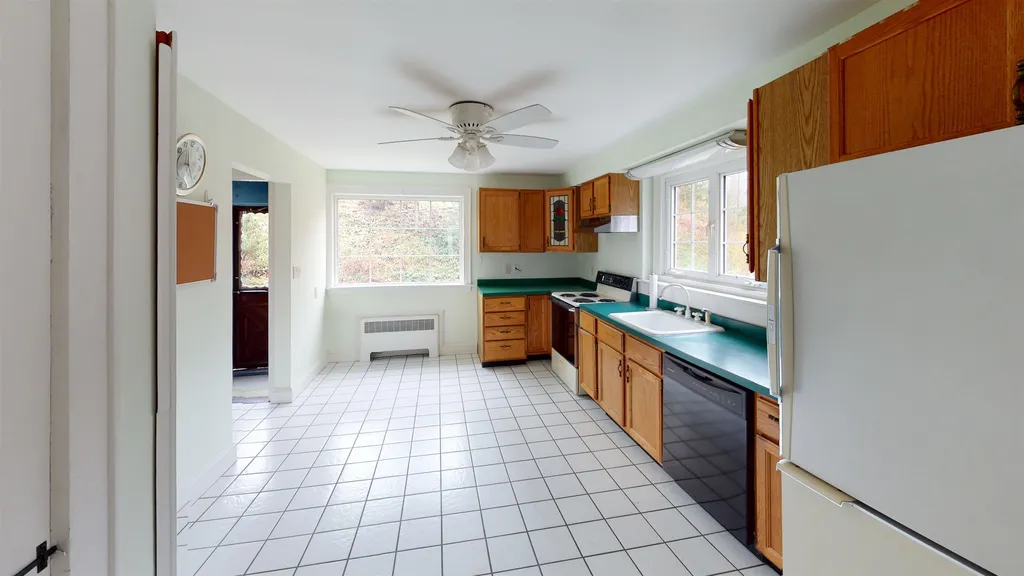 101 Bruce Road Manchester NH 03104