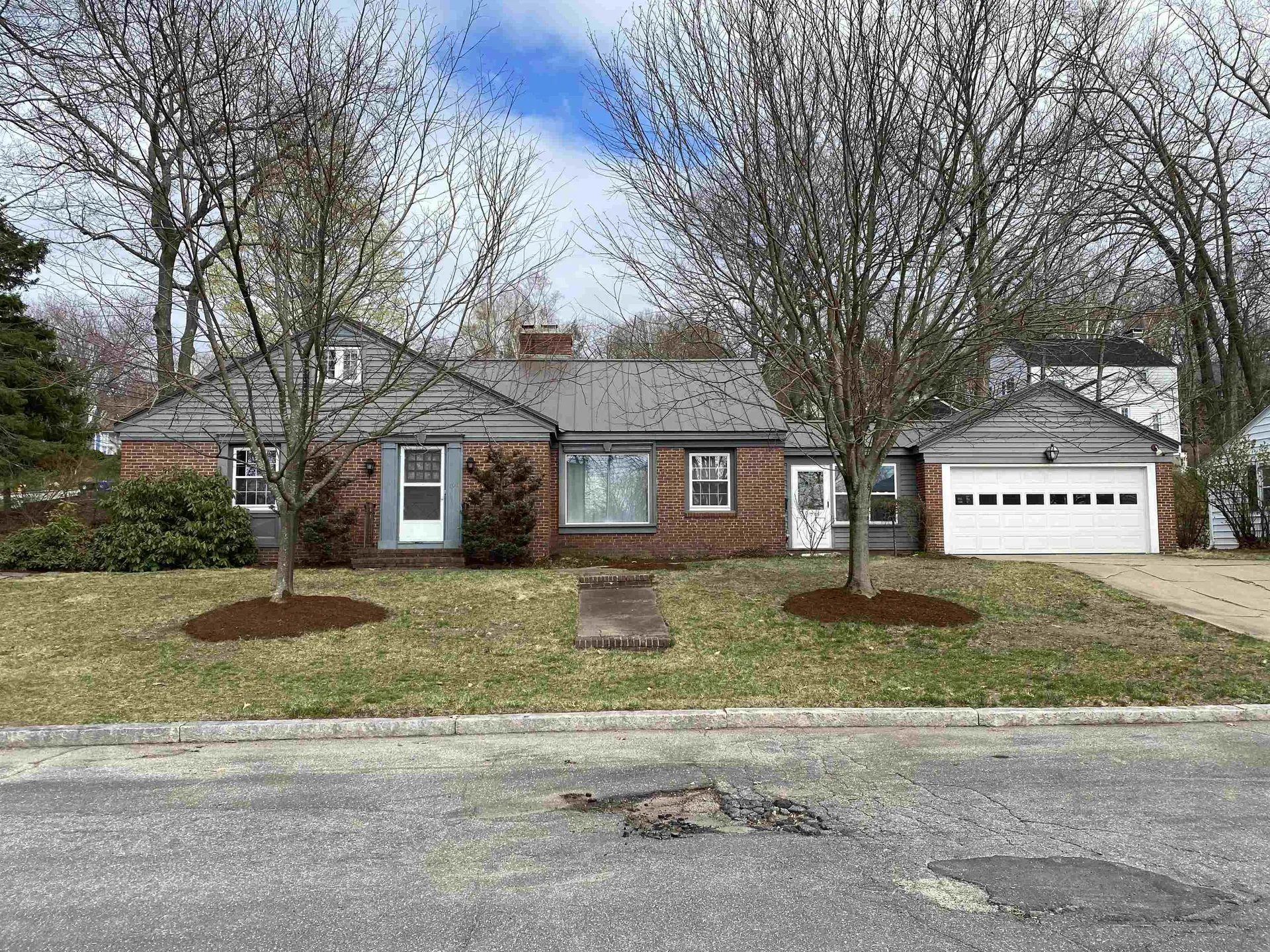 101 Bruce Road Manchester NH 03104