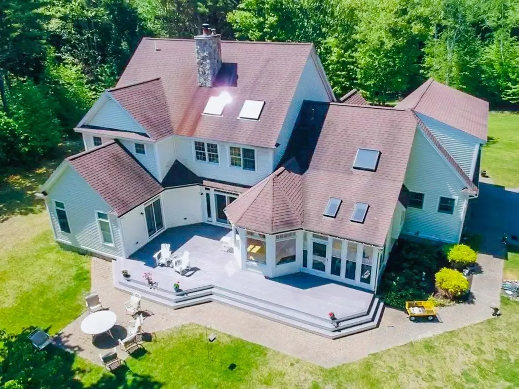 123 Sampson Road Rochester NH 03867