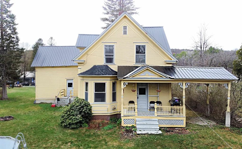 112 Wallace Street Ryegate VT 05042