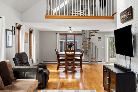 68 Hampstead Road Danville NH 03819