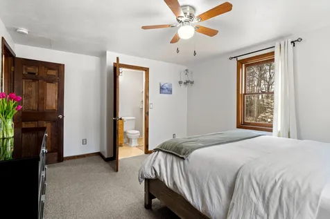 68 Hampstead Road Danville NH 03819