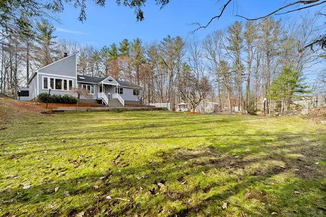 68 Hampstead Road Danville NH 03819