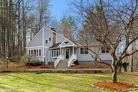 68 Hampstead Road Danville NH 03819