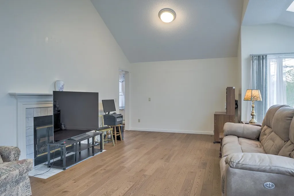 6 Surry Hill Drive Keene NH 03431