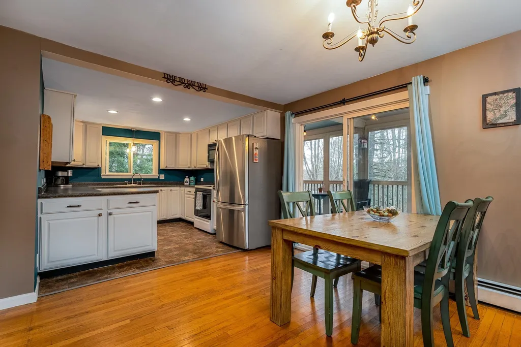11 Robinhood Circle Montpelier VT 05602