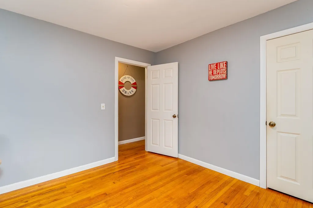 11 Robinhood Circle Montpelier VT 05602