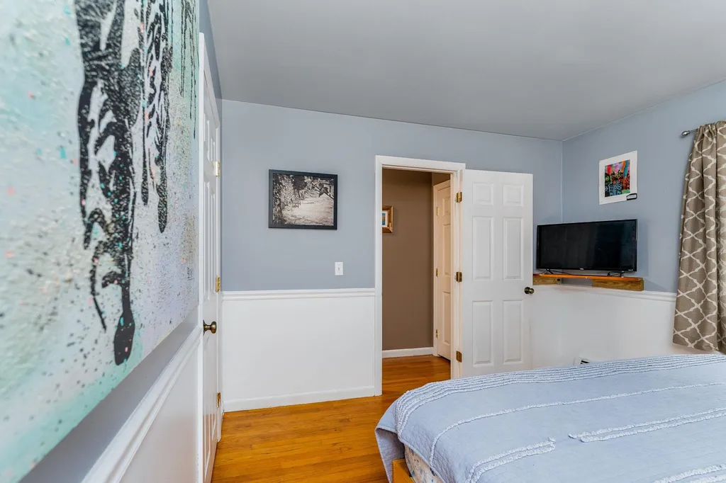 11 Robinhood Circle Montpelier VT 05602