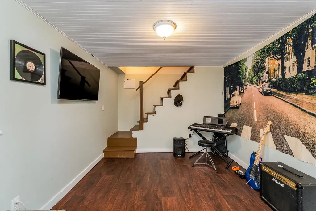 11 Robinhood Circle Montpelier VT 05602