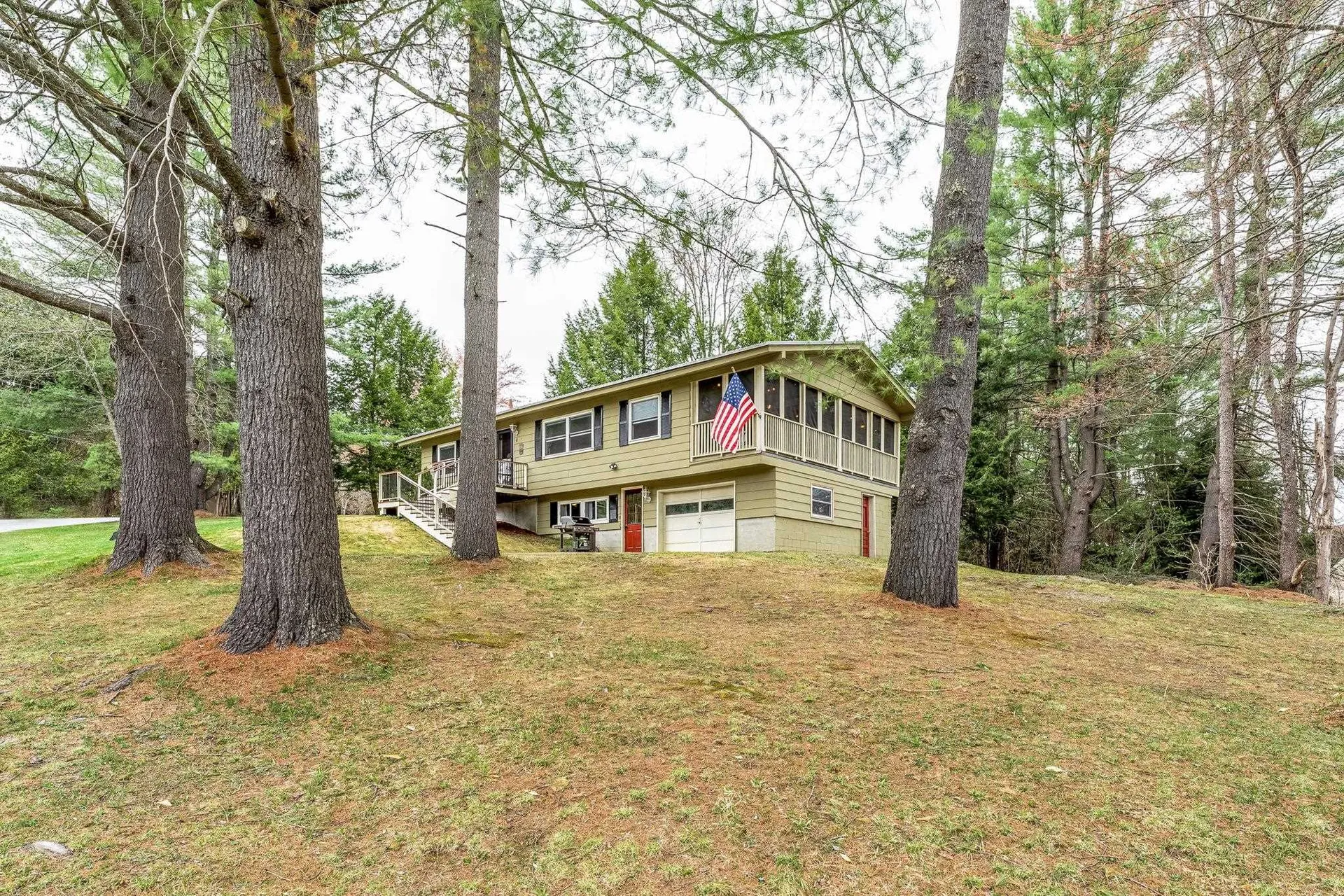 11 Robinhood Circle Montpelier VT 05602