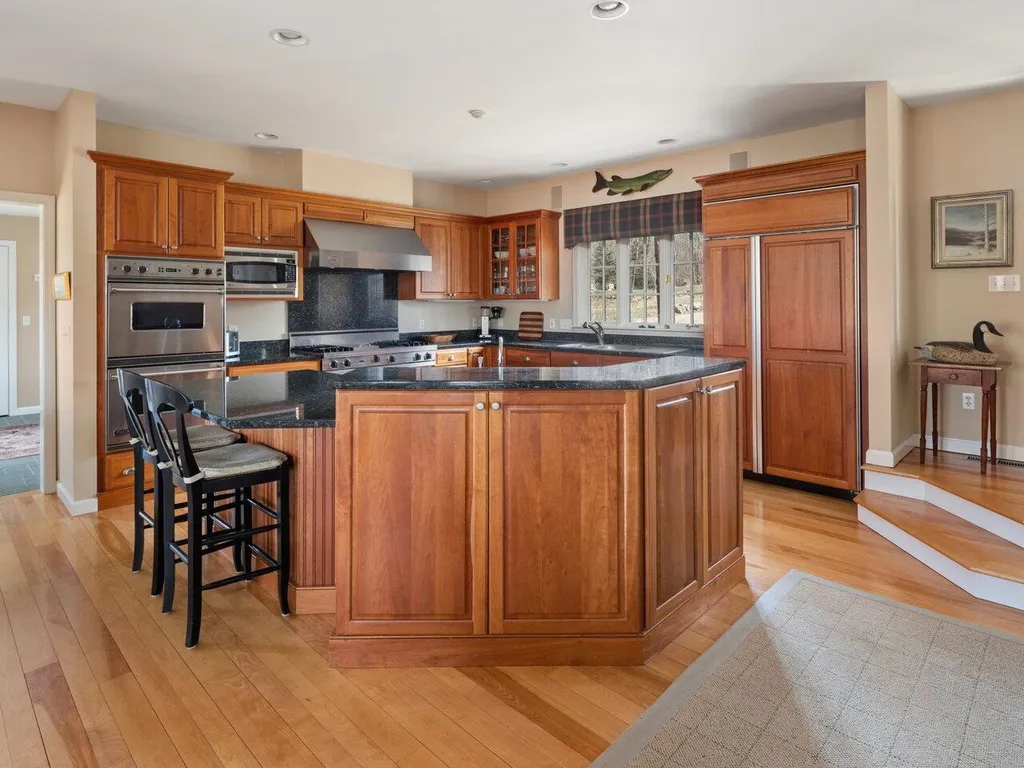16 Wildwood Court Shelburne VT 05482